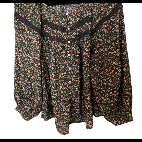 New old navy floral blouse woman’s - Picture 13 of 14
